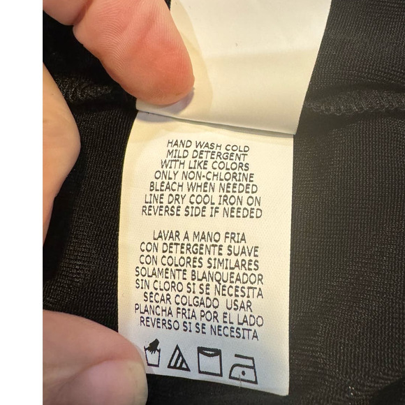 NWT ONYX Nite $69 2 Piece Set Black W Floral Detail Glitter Size M - Picture 9 of 9